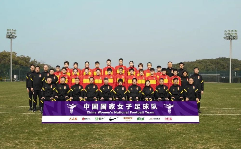 本轮英超，曼联让二追三逆转阿斯顿维拉。